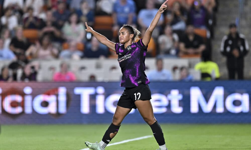 Lauletta’s XI: Riding the Wave, PKs galore and Alyssa Naeher to the bench