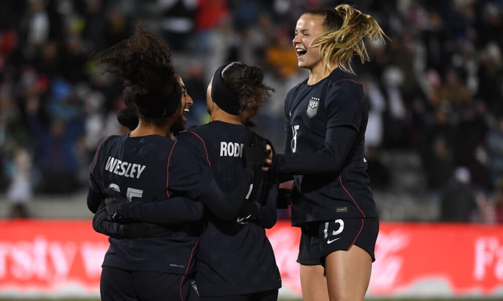 Defenders and experience shine in 3-0 USWNT win over Japan