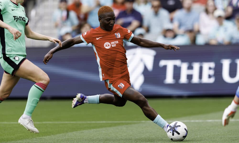 Temwa Chawinga signs with Kansas City through 2029