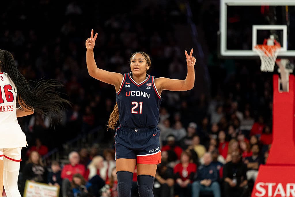 Undefeated UConn Faces Toughest NCAA Test Yet in Final Four Showdown