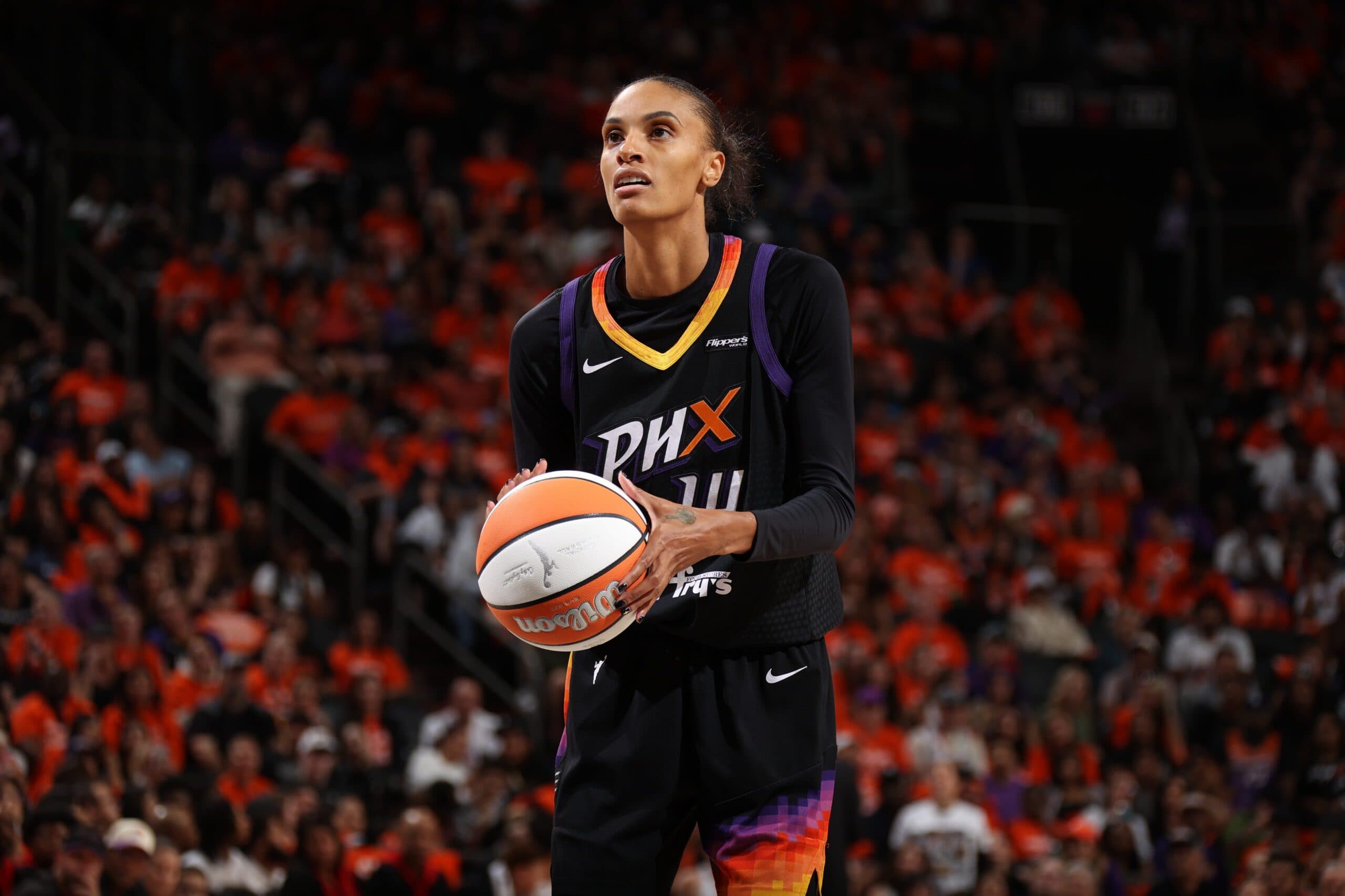 DeWanna Bonner Talks WNBA Rookies as Phoenix Enters 2026 Preseason