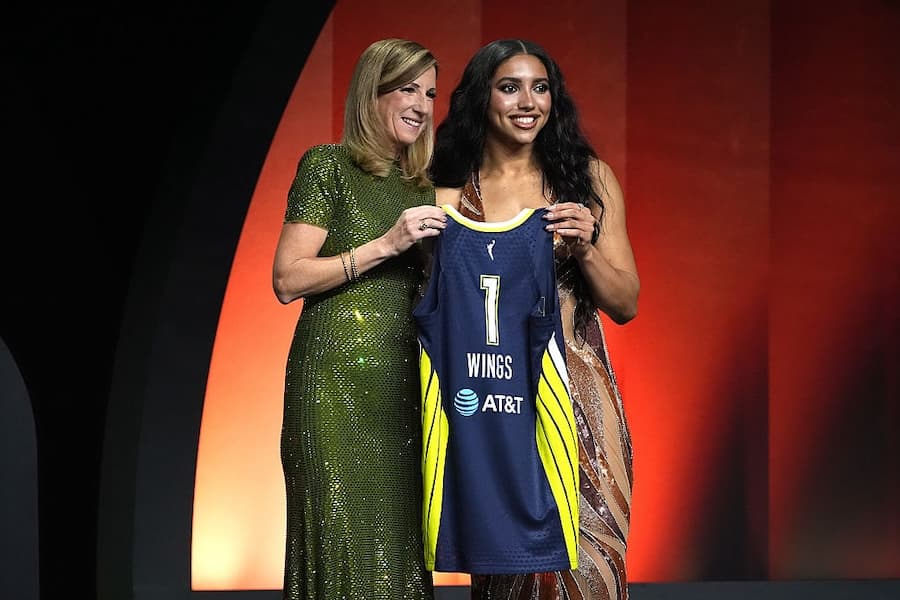 Azzi Fudd Goes No. 1 to Dallas Wings in 2026 WNBA Draft, Reunites with Paige Bueckers