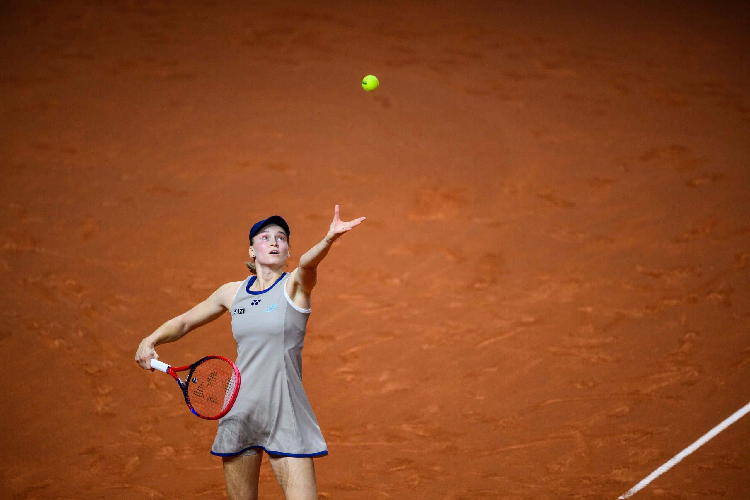 Elena Rybakina Ousts Diana Shnaider 6-2, 6-4 to Reach Stuttgart Open Quarterfinals