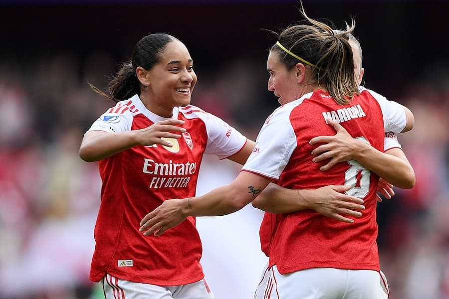 Arsenal Tops OL Lyonnes 2-1 as Olivia Smith Fuels UWCL Semifinal Win