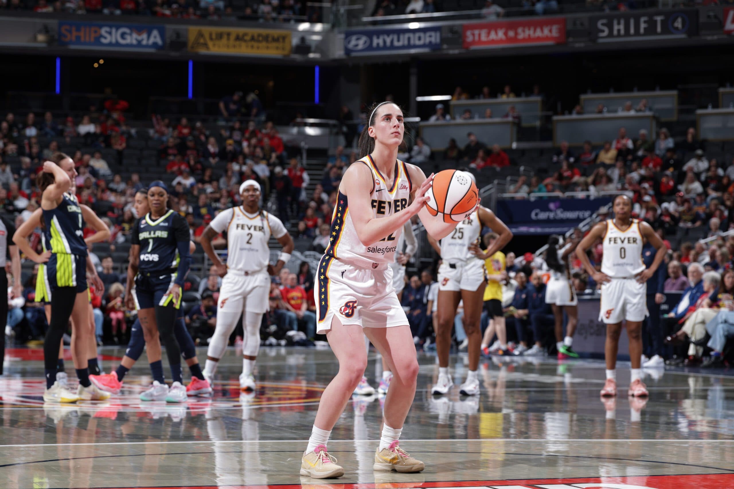 Fever Star Caitlin Clark Escapes Injury After Early WNBA Preseason Game Exit