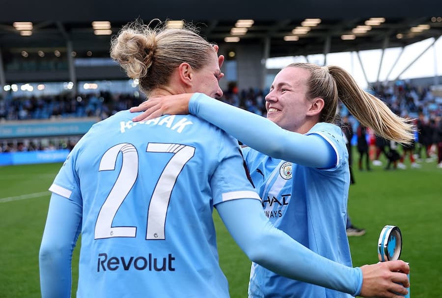 Manchester City Wins 2025/26 WSL Title After No. 3 Arsenal Draws Brighton