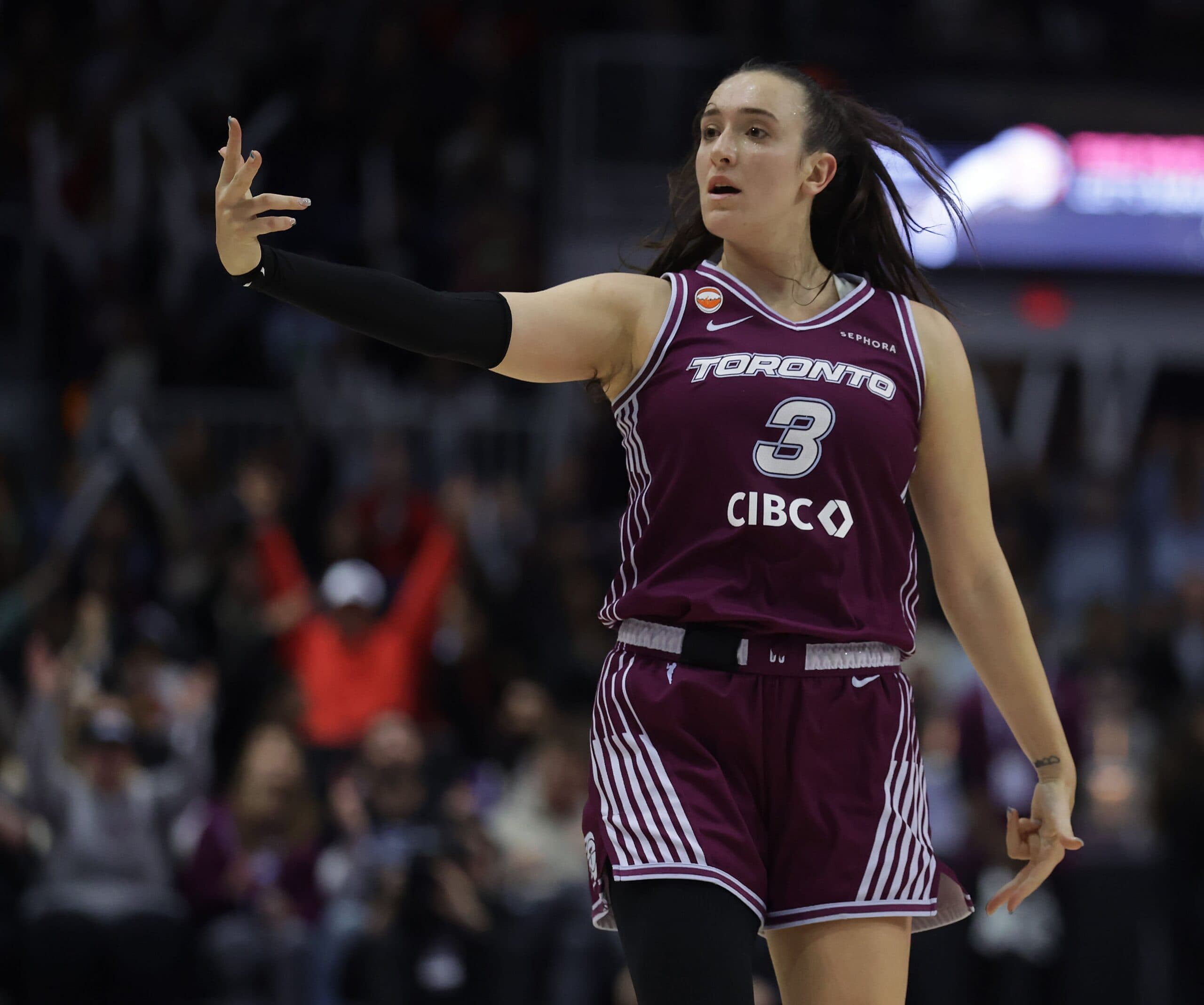 Marina Mabrey Drills Six 3-Pointers, Leads Toronto Tempo to 1st-Ever Win