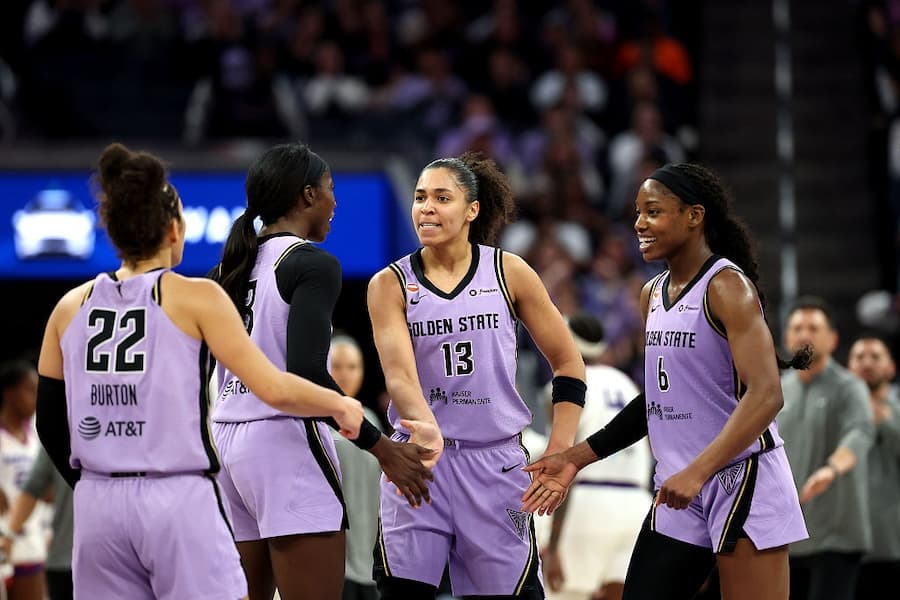 Golden State Valkyries Aim to Lean on Gabby Williams Against Unbeaten Chicago Sky