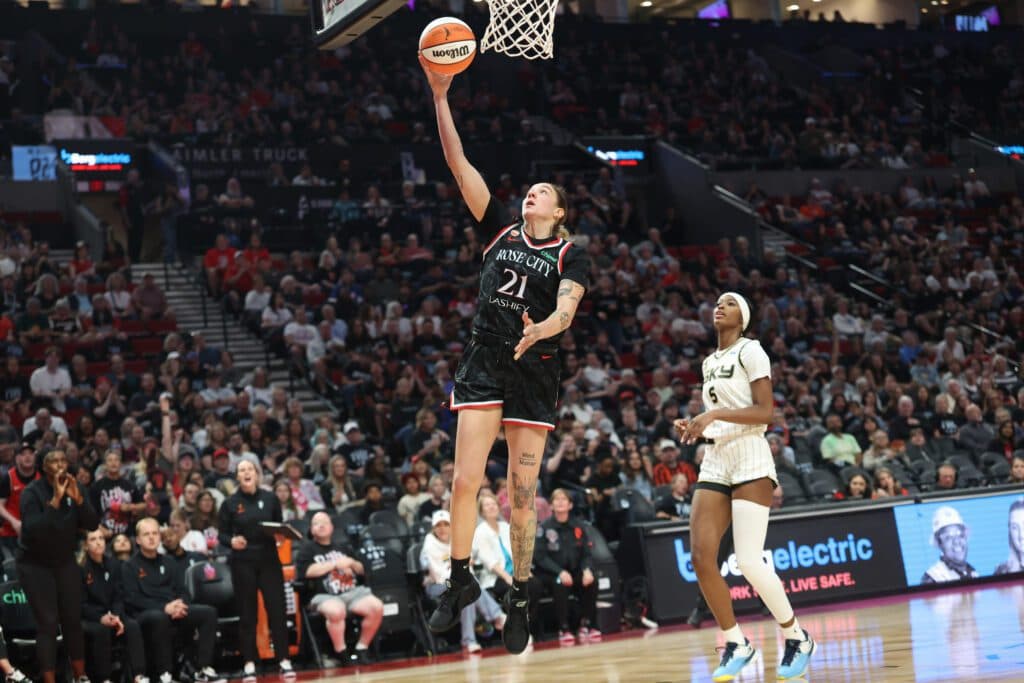 Portland Fire Ignite Record-Breaking Crowd in WNBA Expansion Debut