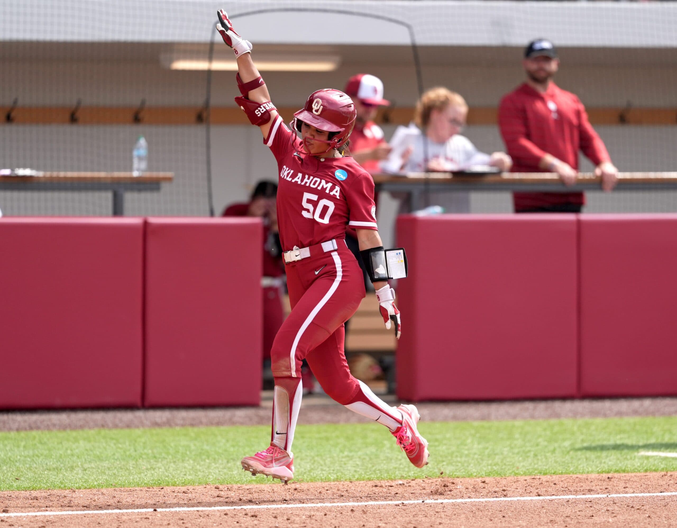 Texas, Oklahoma Advance to 2026 NCAA Softball Super Regionals