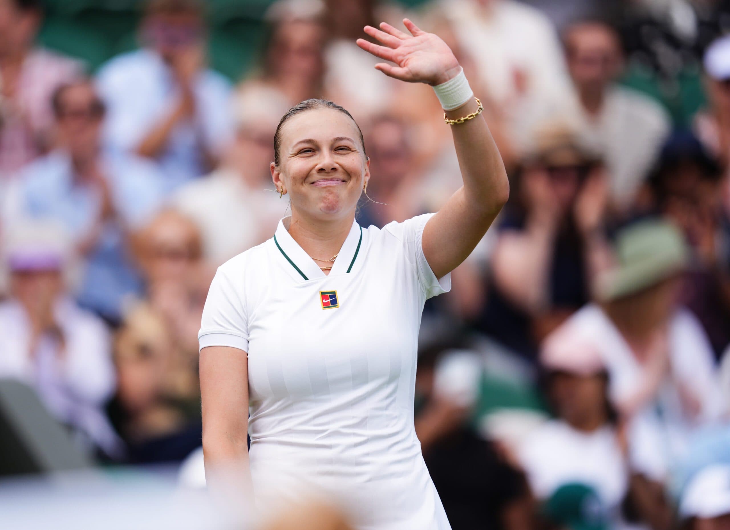 Amanda Anisimova Advances Past Lina Gjorcheska at 2026 Wimbledon