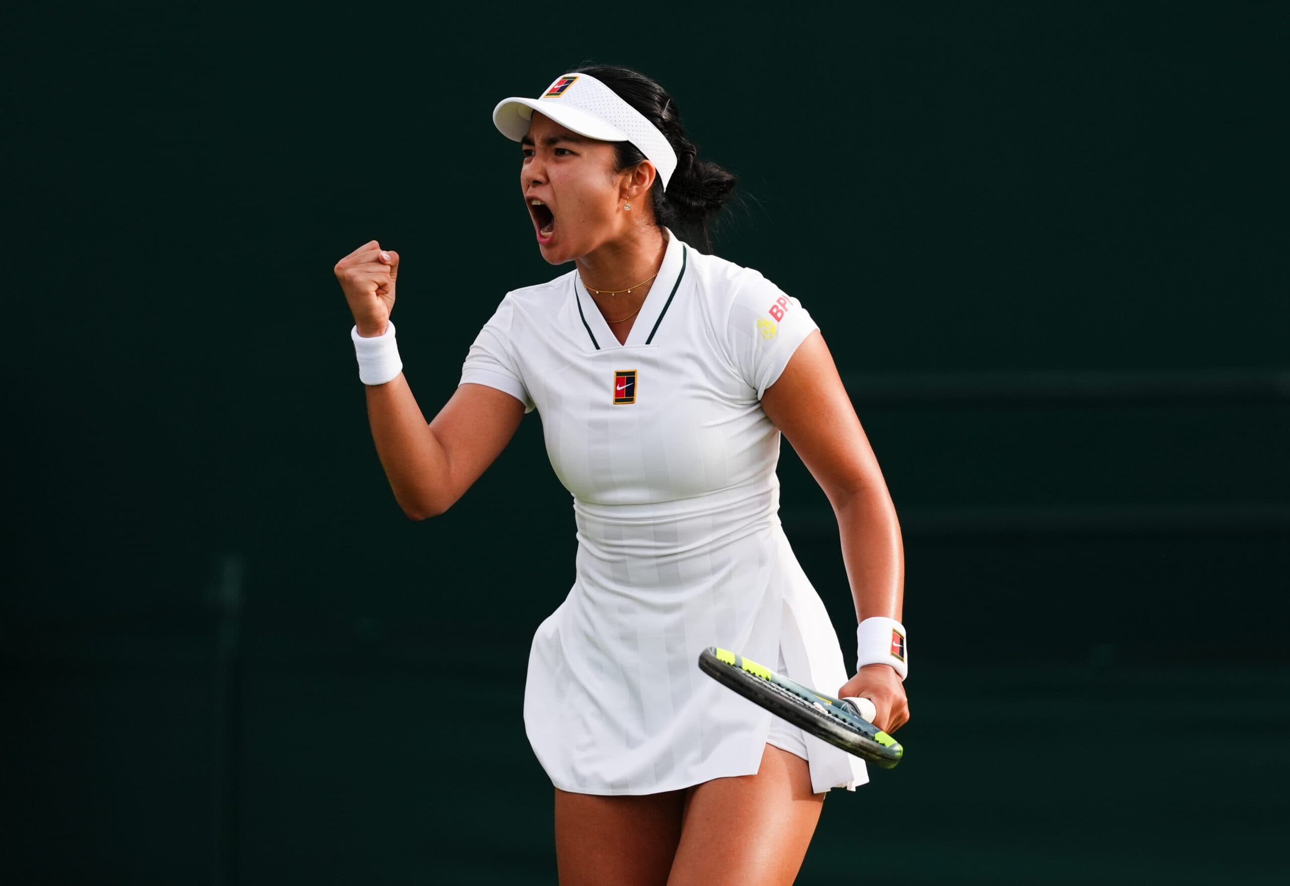 Alexandra Eala Beats Renata Zarazua in Straight Sets in 2026 Wimbledon 1st Round