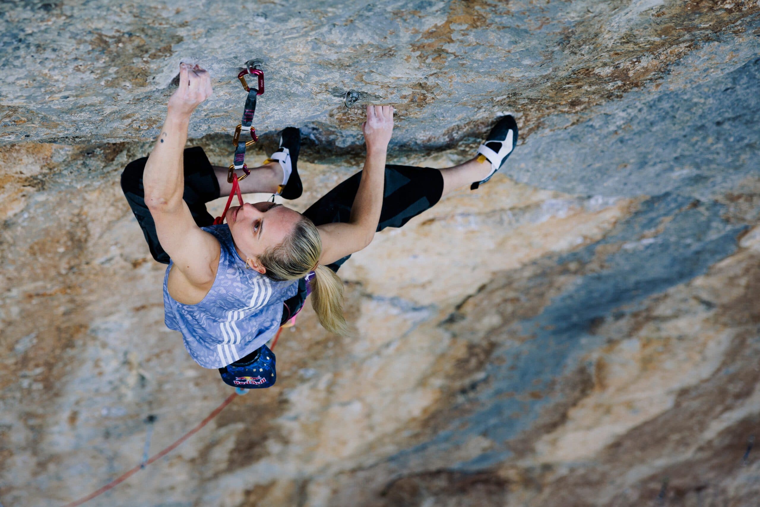 Janja Garnbret Makes History as 1st Women’s Climber to Ascend Bibliographie