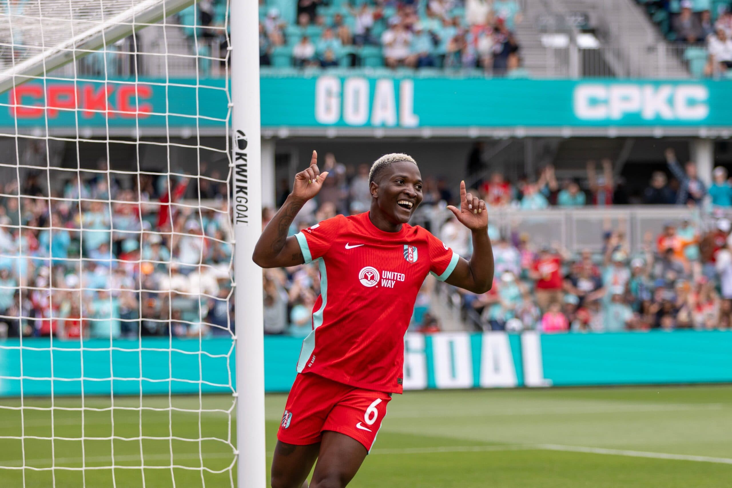 Temwa Chawinga Inks New Contract, Stays with KC Current Through 2029