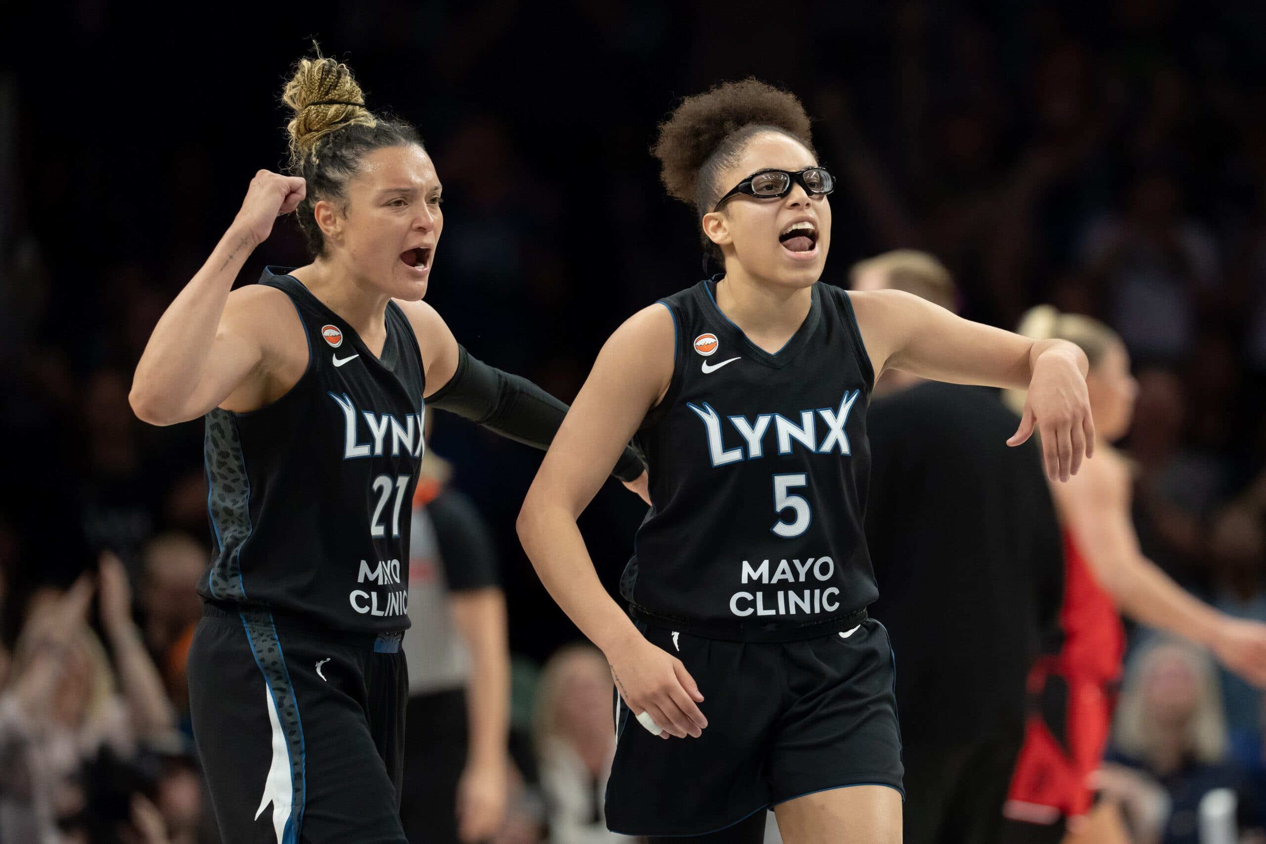 Minnesota Lynx Beats Portland Fire 107-74 Behind 7 Double-Digit Scorers
