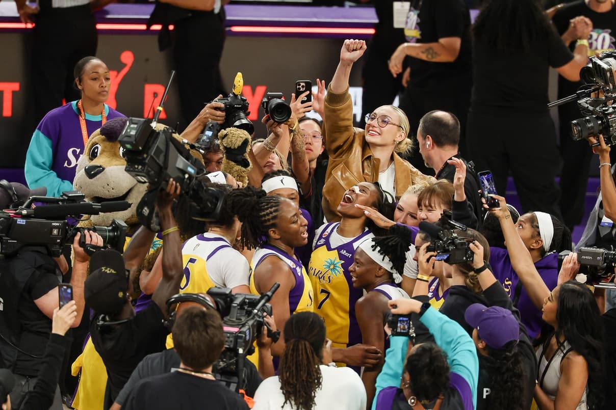 Nneka Ogwumike Sinks Buzzer-Beater As LA Sparks Stun New York Liberty