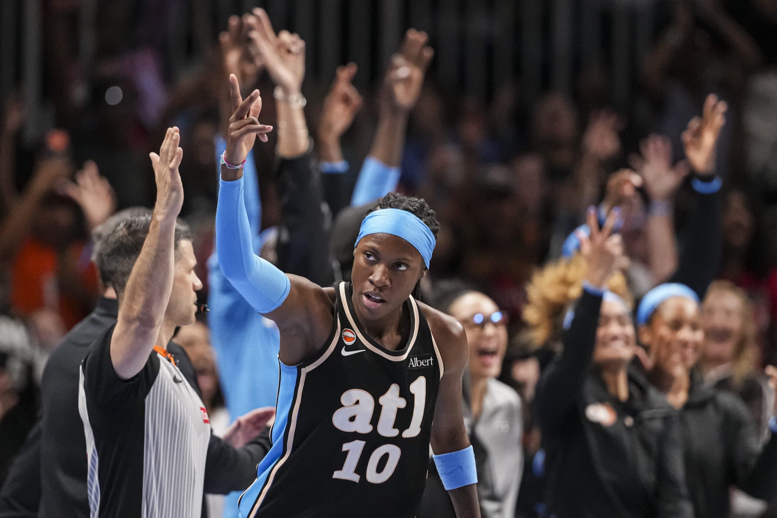 Rhyne Howard, Madina Okot Lift Atlanta Dream Past Toronto Tempo