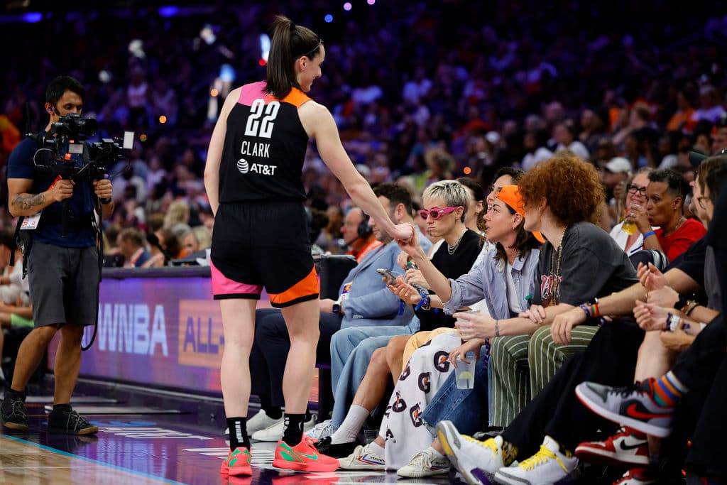 Aubrey Plaza Crashes Indiana Fever Practice, Challenges Caitlin Clark in Viral Video