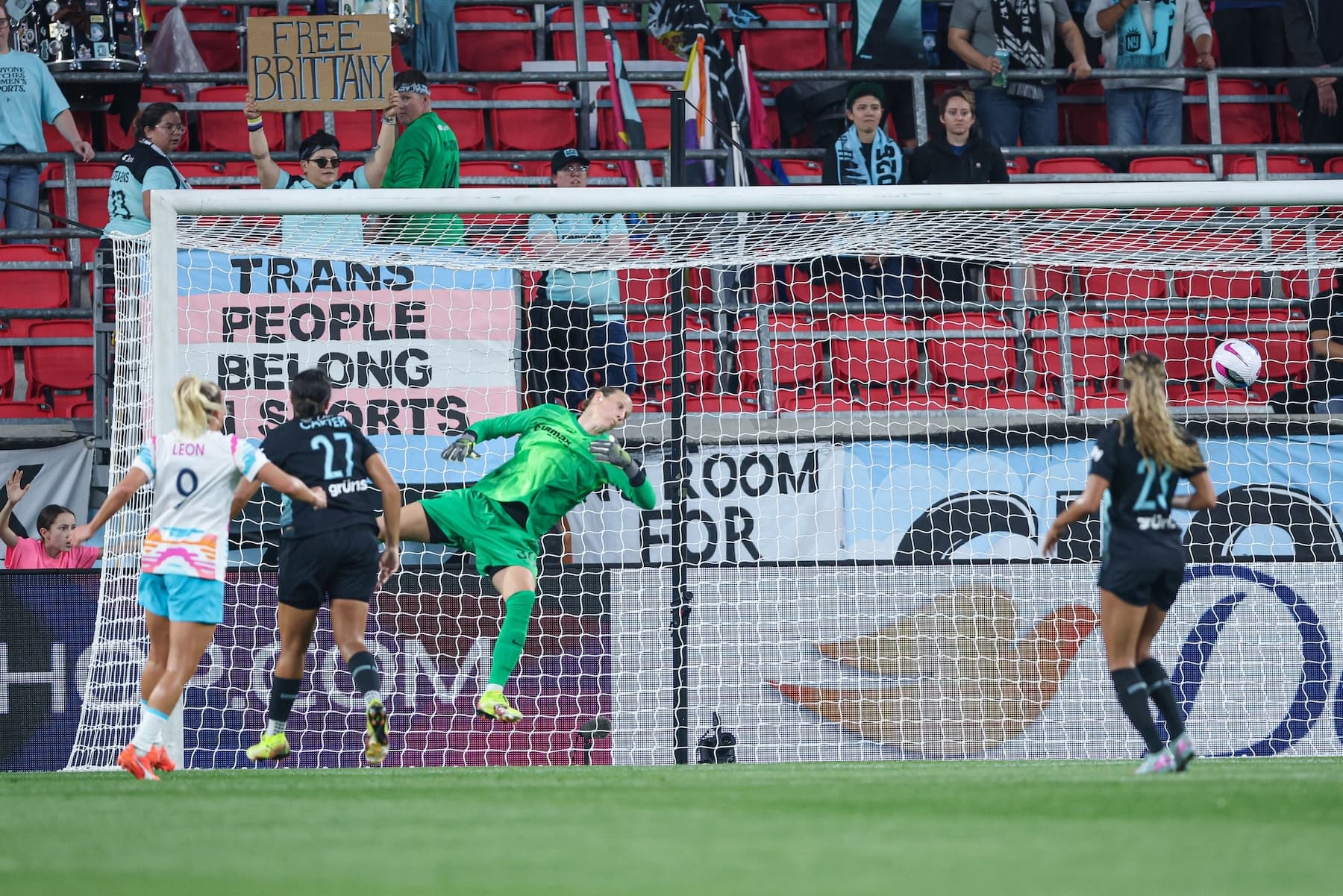 Gotham FC Faces San Diego Wave as NWSL Regular Season Resumes