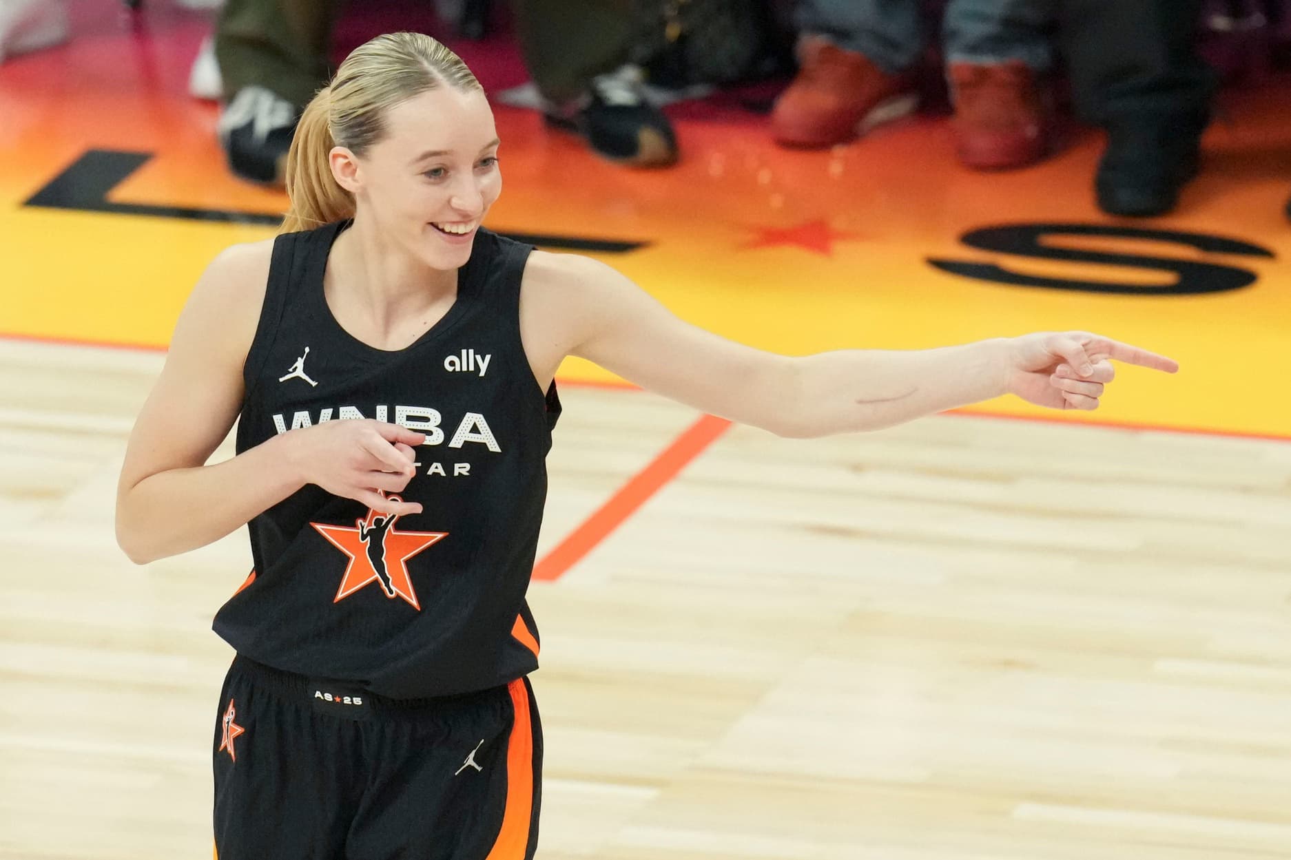 Paige Bueckers Leads Team Coop Into WNBA All-Star Battle