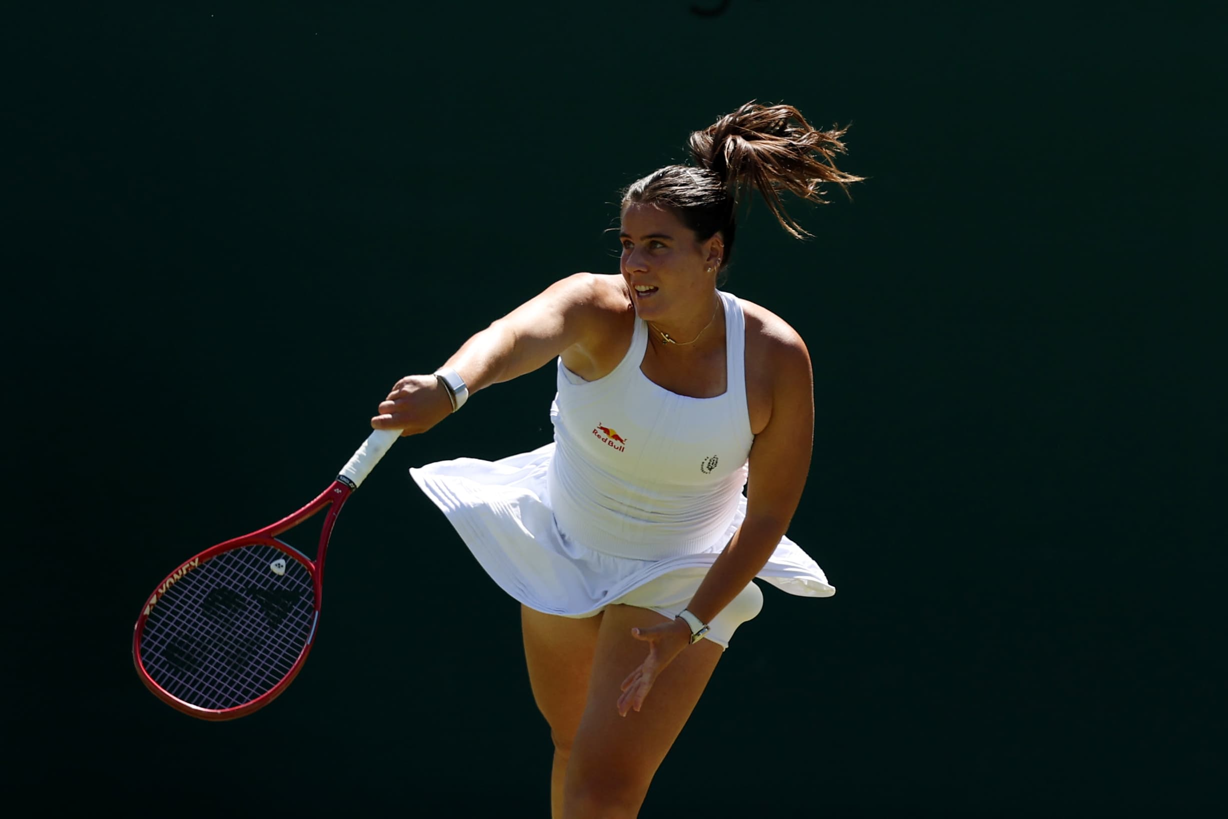Emma Navarro, Marie Bouzkova Punch Tickets to Wimbledon’s 3rd Round