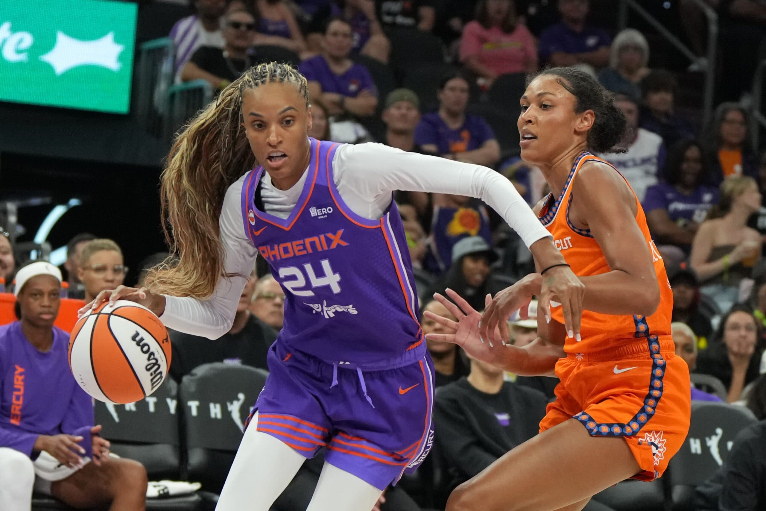 DeWanna Bonner’s 21 Points Power Phoenix Mercury Past Connecticut Sun