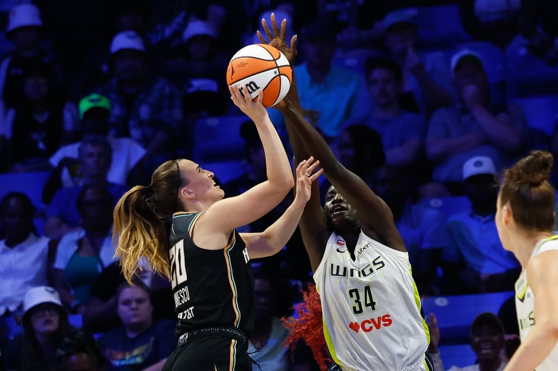 Sabrina Ionescu Ties OT Record as Liberty Edge Wings 99-98