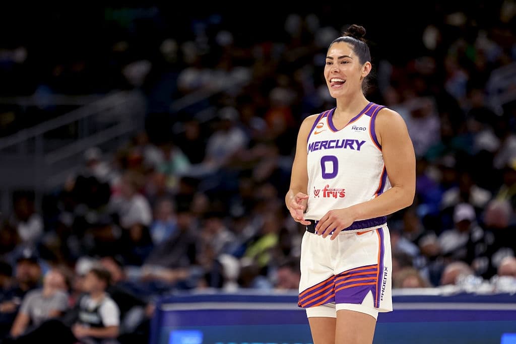 Kelsey Plum Sinks Game-Winner in Phoenix Debut Over Chicago Sky