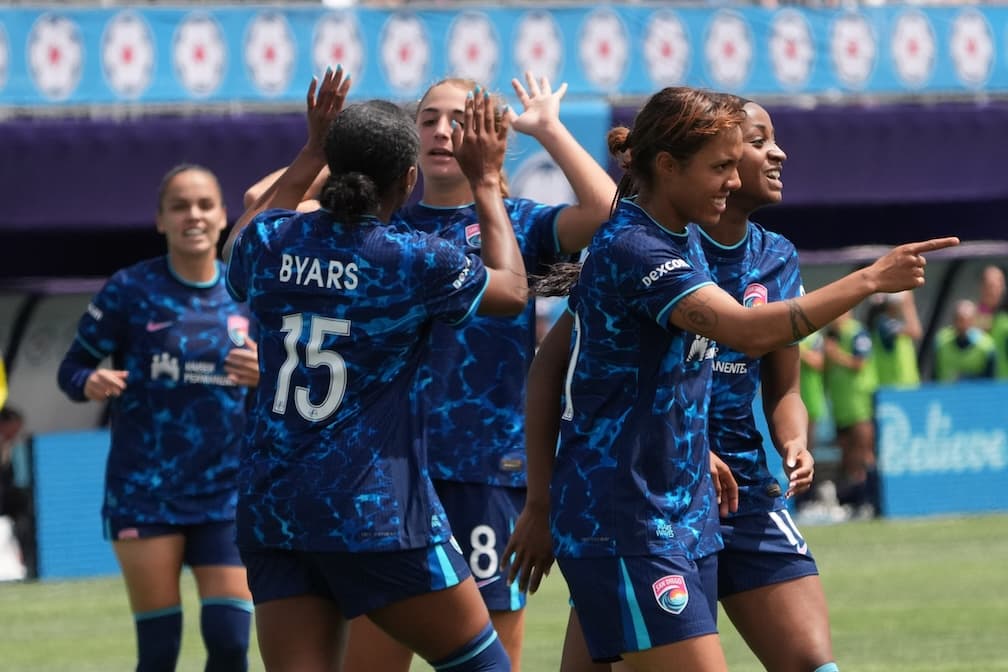 San Diego Wave Leapfrogs Utah, Portland to Top NWSL Table Before World Cup Break