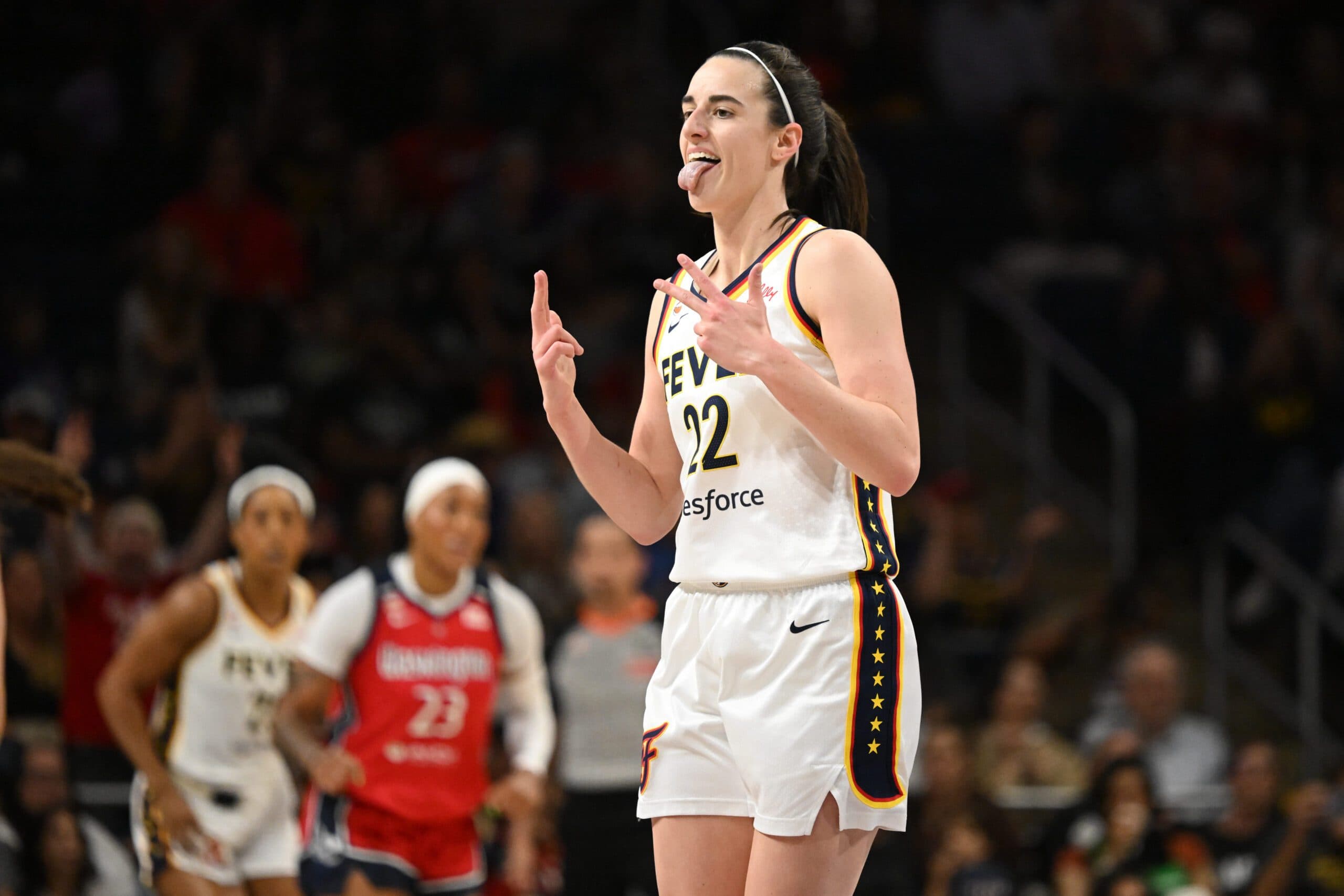 Caitlin Clark Hits Game-Winning 3-Pointer to Push Fever Past Mystics